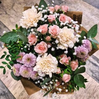 Něžná... #kvetinybrno #kvetinybrnolisen #kvetinybrnovinohrady #kvetinykounicova #kvetinynedaleko #romantickakytice